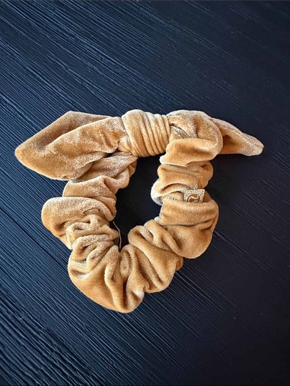 Lululemon Velvet Bow Scrunchie in